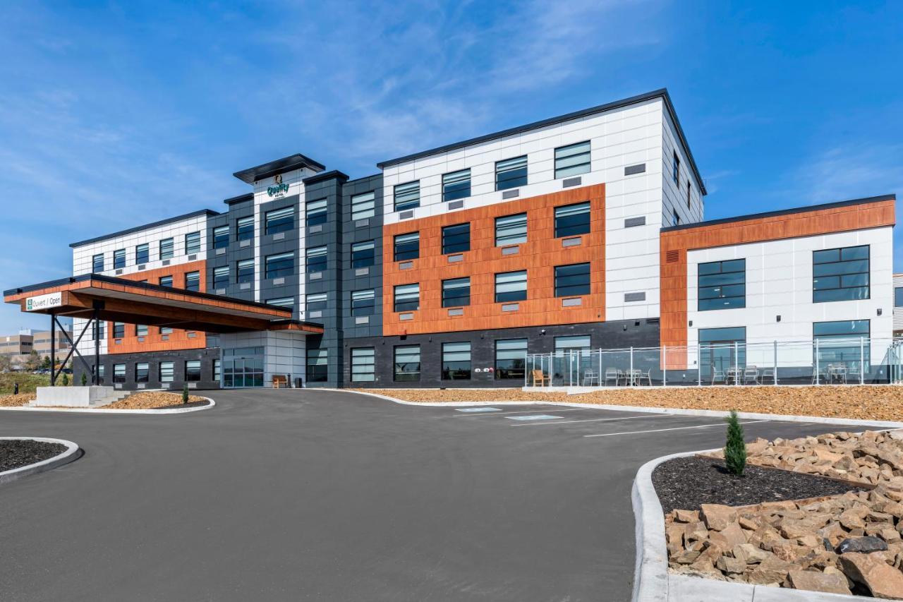 Quality Hotel & Conference Centre Эдмундстон Экстерьер фото